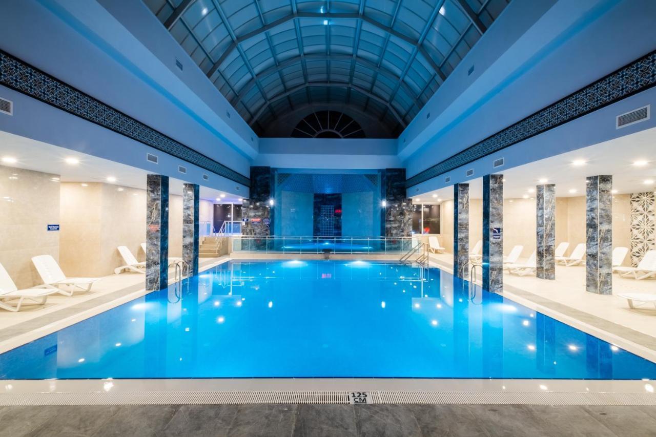 Karahayit  Spa Hotel Colossae Thermal מראה חיצוני תמונה The swimming pool at the hotel